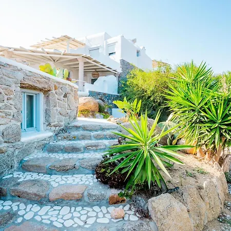 Luxury Platis Gialos: Poolside Retreat Paradise Beach (Mykonos)